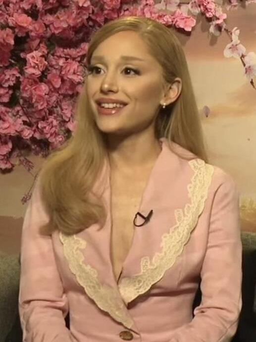 Гранде Ариана